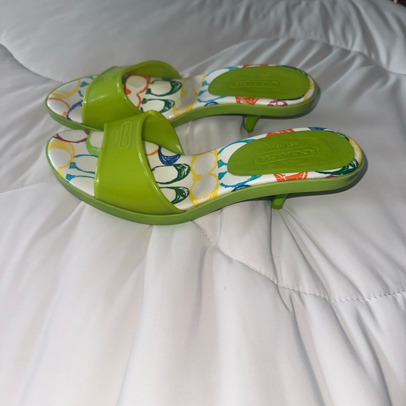 Nichelle coach kitten heels - Picture 1 of 8